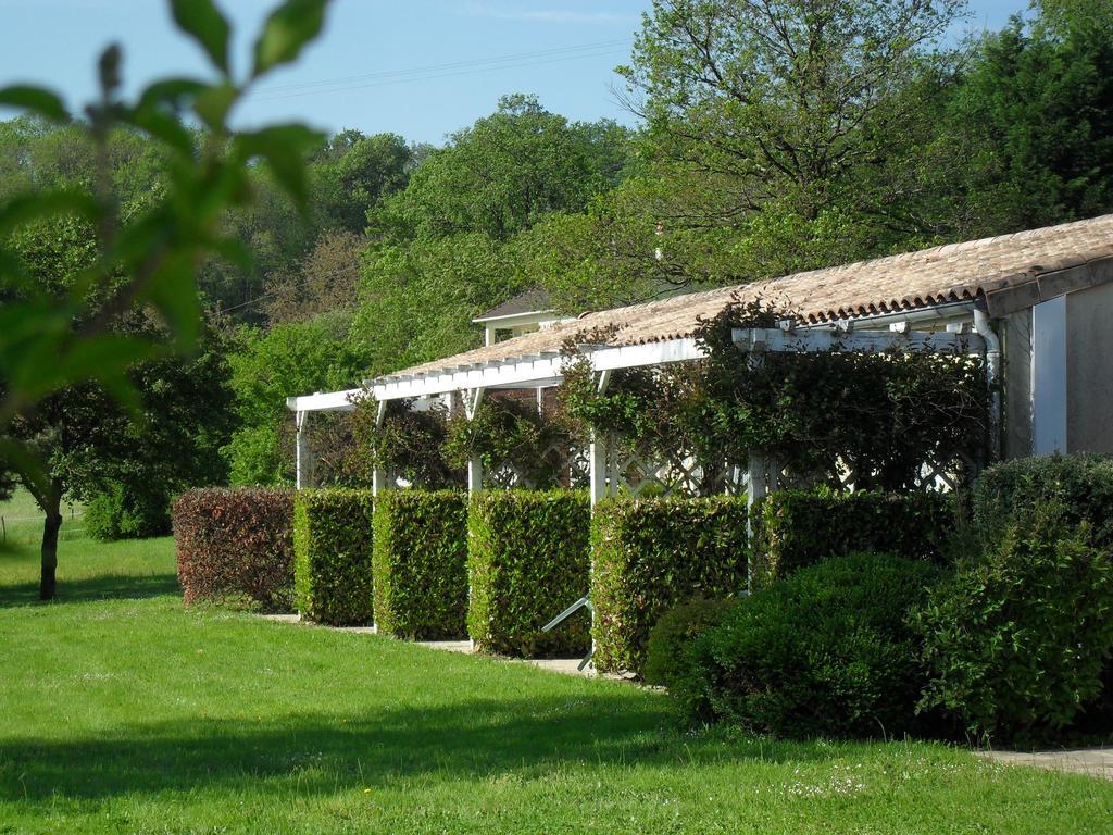 Logis Hotel Val De Vienne Le Vigeant Eksteriør bilde