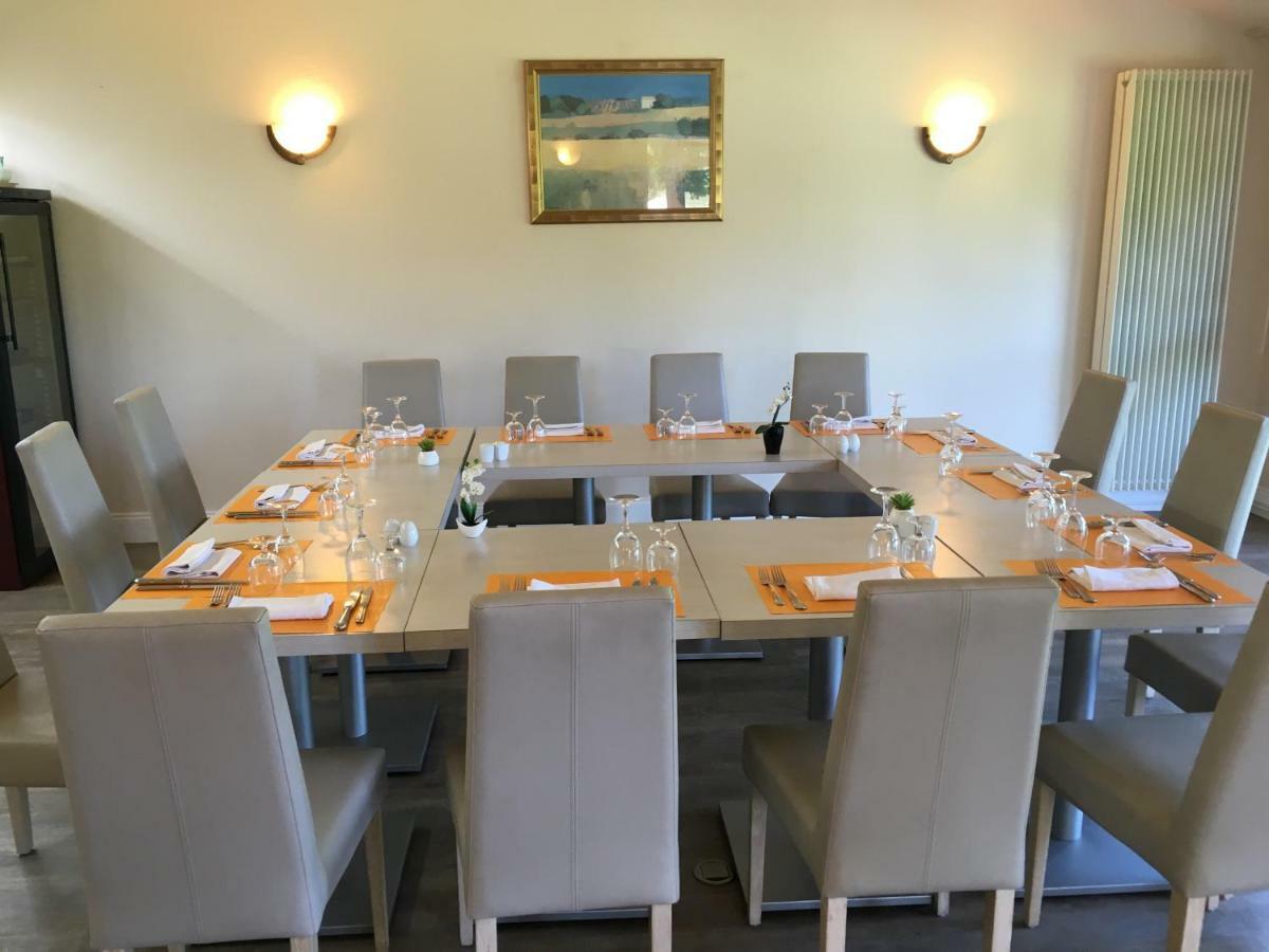 Logis Hotel Val De Vienne Le Vigeant Eksteriør bilde