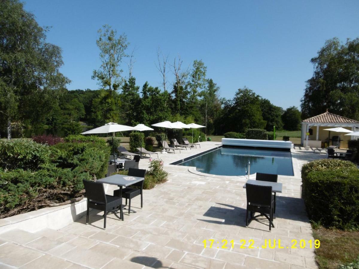 Logis Hotel Val De Vienne Le Vigeant Eksteriør bilde